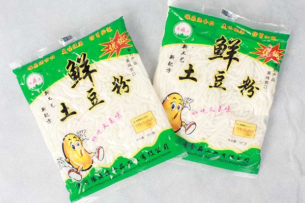 土豆粉真空機可以采用塑料複合膜、塑料鋁箔複合膜等材質為包裝材料